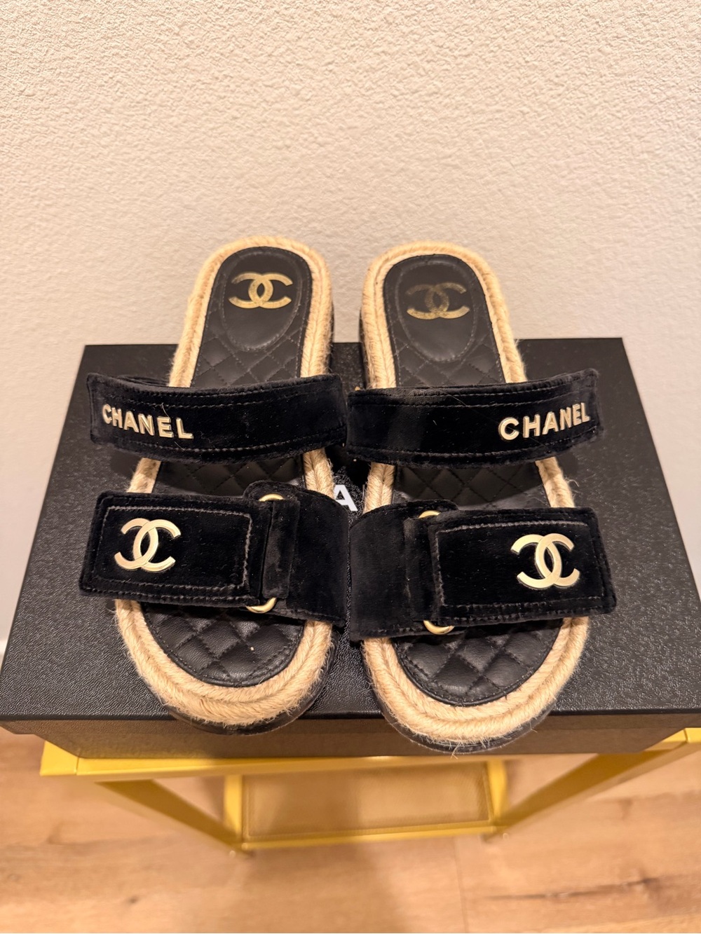 Chanel Black Quilted Velvet Espadrille Slide Sandals 38 - Picture 2 of 11